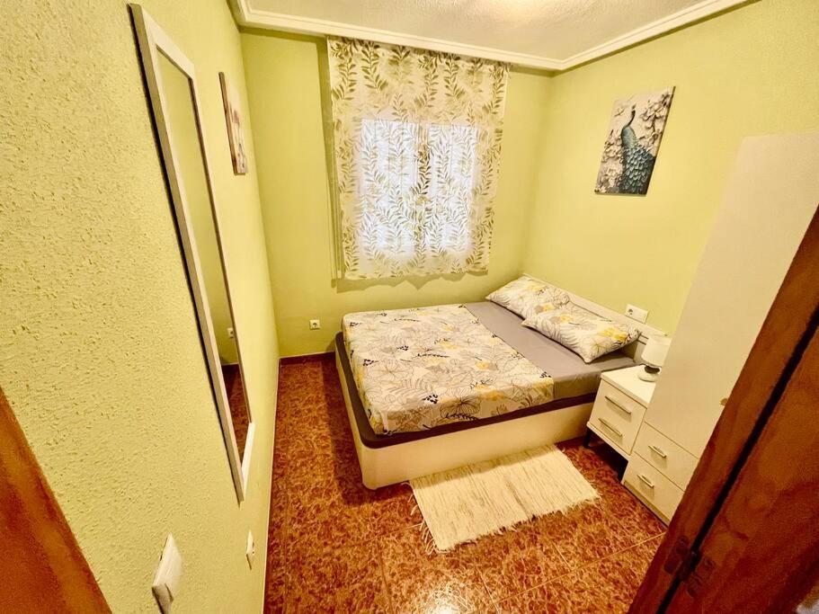 Апартаменти Casa Di Mateo With Garden View And Swimming Pool Торрев'єха Екстер'єр фото
