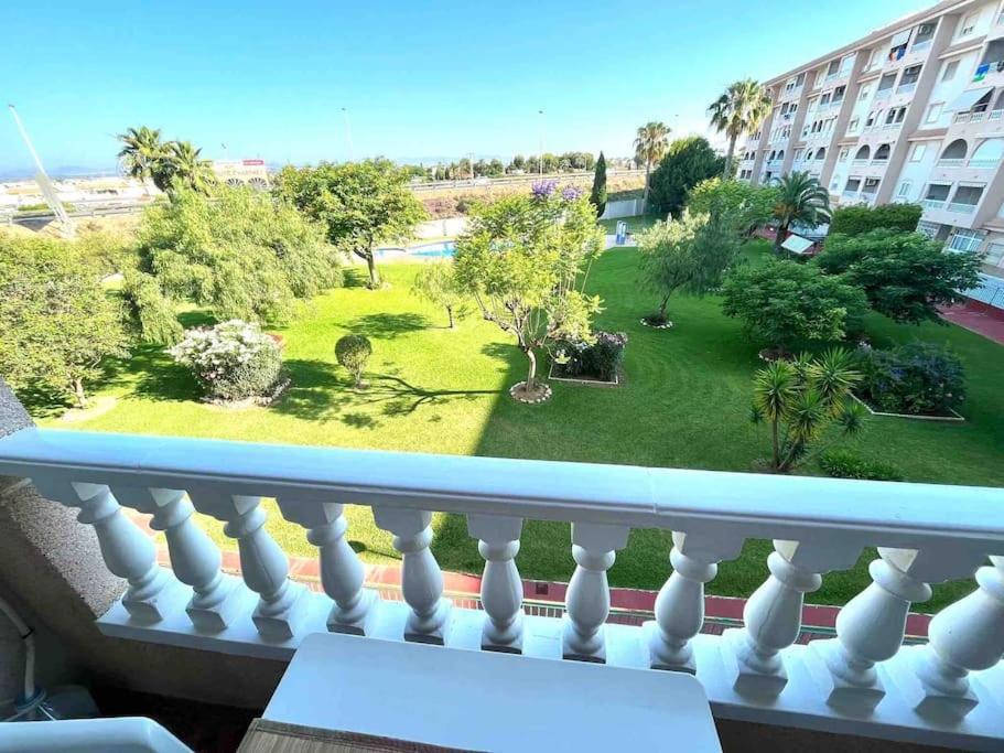 Апартаменти Casa Di Mateo With Garden View And Swimming Pool Торрев'єха Екстер'єр фото